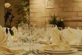 Athens Atrium Hotel and Suites