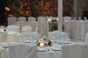 Athens Atrium Hotel and Suites