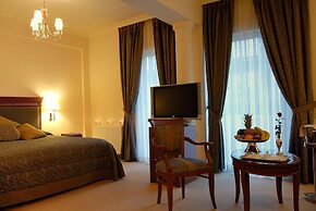 Athens Atrium Hotel and Suites