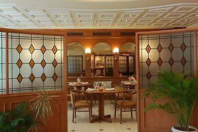 Athens Atrium Hotel and Suites