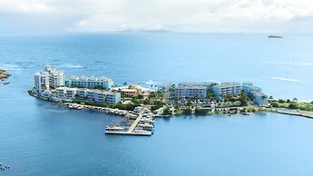 Oyster Bay Beach Resort