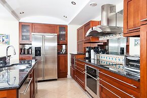 Oyster Bay Beach Resort