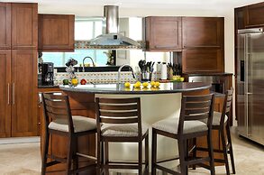 Oyster Bay Beach Resort