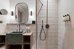 The College Hotel Amsterdam, Autograph Collection