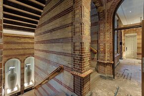 The College Hotel Amsterdam, Autograph Collection