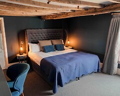The Vicarage Freehouse & Rooms