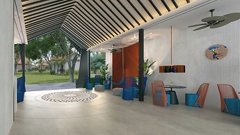 The Orchid Passaros Goa