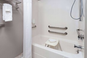 Super 8 by Wyndham Olney