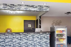 Super 8 by Wyndham Olney