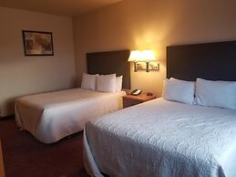 Grand View Inn & Suites