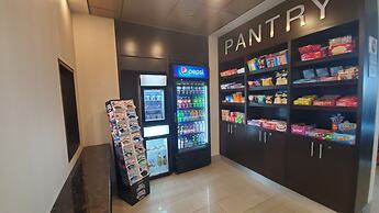 Waterloo Suites Hotel, Trademark Collection by Wyndham