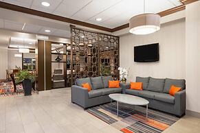 Waterloo Suites Hotel, Trademark Collection by Wyndham