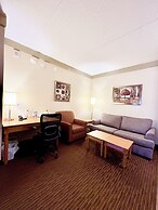 Waterloo Suites Hotel, Trademark Collection by Wyndham