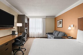 Waterloo Suites Hotel, Trademark Collection by Wyndham