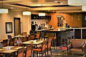 Waterloo Suites Hotel, Trademark Collection by Wyndham