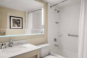 Waterloo Suites Hotel, Trademark Collection by Wyndham