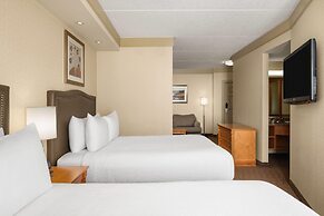Waterloo Suites Hotel, Trademark Collection by Wyndham