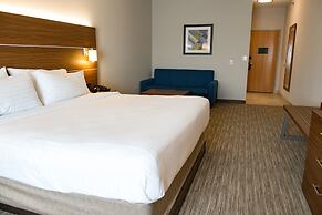 Holiday Inn Express & Suites Elkhart by IHG