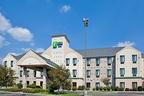 Holiday Inn Express & Suites Elkhart by IHG