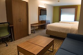 Holiday Inn Express & Suites Elkhart by IHG