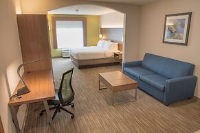 Holiday Inn Express & Suites Elkhart by IHG