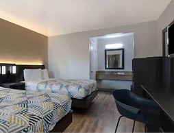 Motel 6 Buttonwillow, CA Central