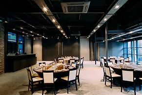 mour Hotel