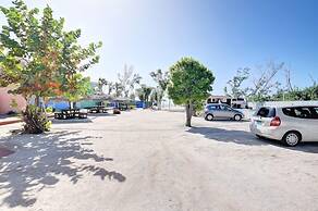 Coral Harbour Beach House And Villas