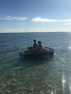 Coral Harbour Beach House And Villas