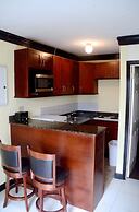 Coral Harbour Beach House And Villas