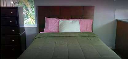 Coral Harbour Beach House And Villas