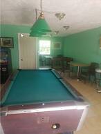 Coral Harbour Beach House And Villas