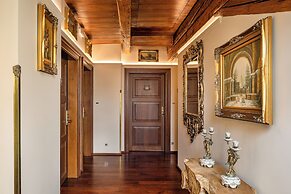 Iron Gate Hotel & Suites Prague by BHG