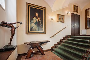 Iron Gate Hotel & Suites Prague by BHG