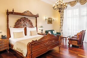 Iron Gate Hotel & Suites Prague by BHG
