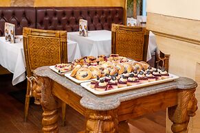 Iron Gate Hotel & Suites Prague by BHG