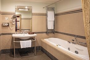 Iron Gate Hotel & Suites Prague by BHG