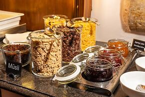 Iron Gate Hotel & Suites Prague by BHG