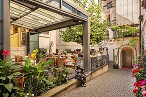Iron Gate Hotel & Suites Prague by BHG