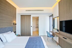 Cavo Maris Beach Hotel