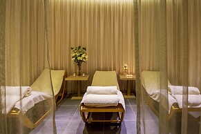 Cavo Maris Beach Hotel