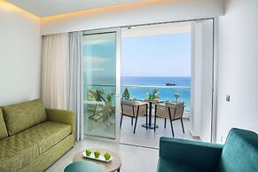 Cavo Maris Beach Hotel