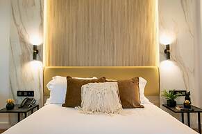 Cavo Maris Beach Hotel