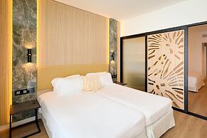 Cavo Maris Beach Hotel