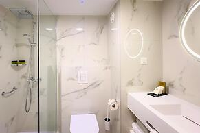 Cavo Maris Beach Hotel