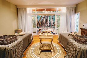 Malolo Island Resort