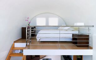 Macaris Suites and SPA