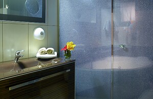 Macaris Suites and SPA