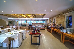 Macaris Suites and SPA