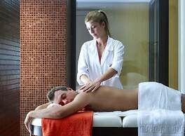 Macaris Suites and SPA